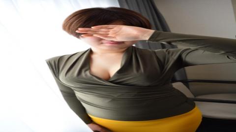 English sub 10musume 10-052025-01 An innocent F-cup girl squirts as she is pounded hard! Squirt and poke a beginner F-cup girl!