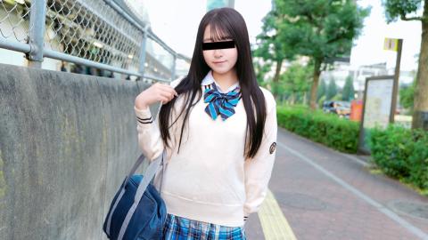 10musume 10-081926-01 On the train : Yuka Negishi 制服娘を電車でイタズラ 根岸由香